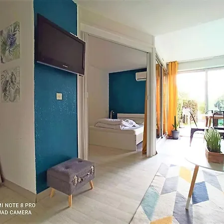 Appartement Cosy A Deux Pas Du Port Saint-Cyprien  Exterior photo